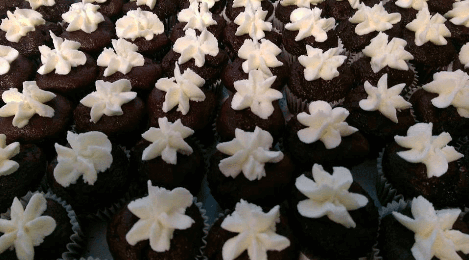 Better for You Bakery Mini Chocolate Cupcakes
